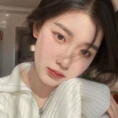 男生女生向前冲
